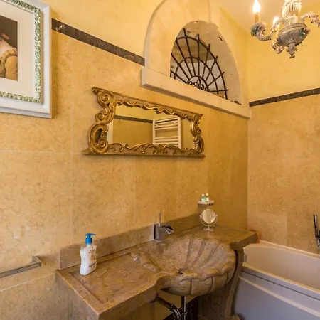 Borgo Deluxe *
